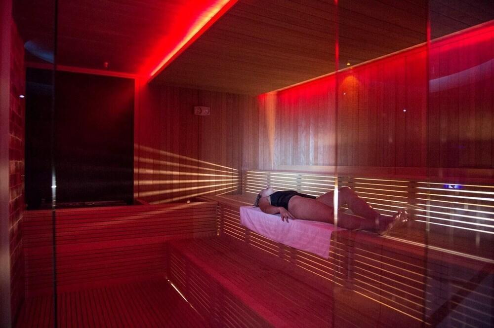 Hotel Prahova Plaza Ploeszti Zewnętrze zdjęcie