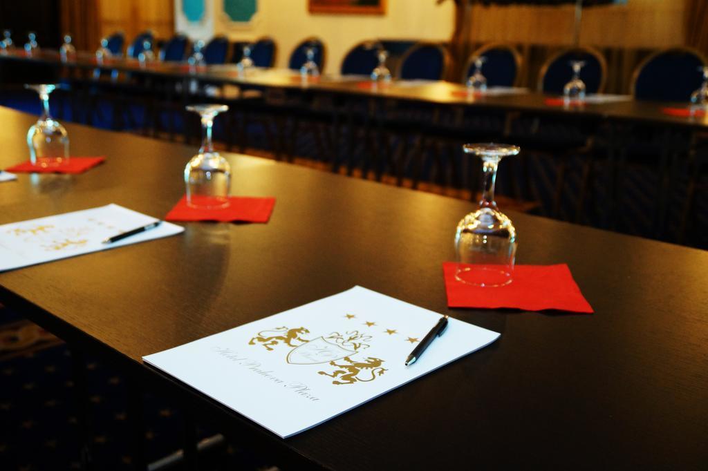Hotel Prahova Plaza Ploeszti Zewnętrze zdjęcie