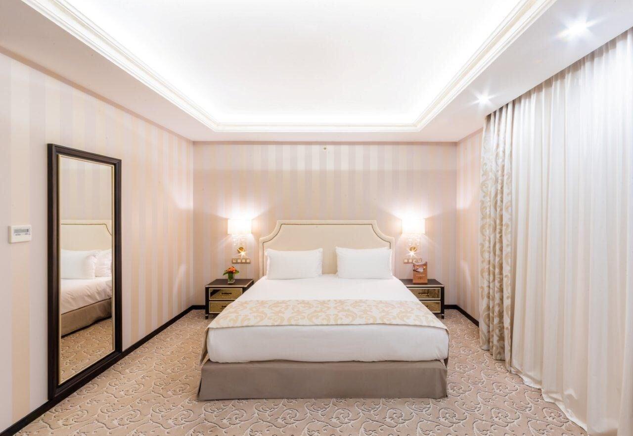 Hotel Prahova Plaza Ploeszti Zewnętrze zdjęcie