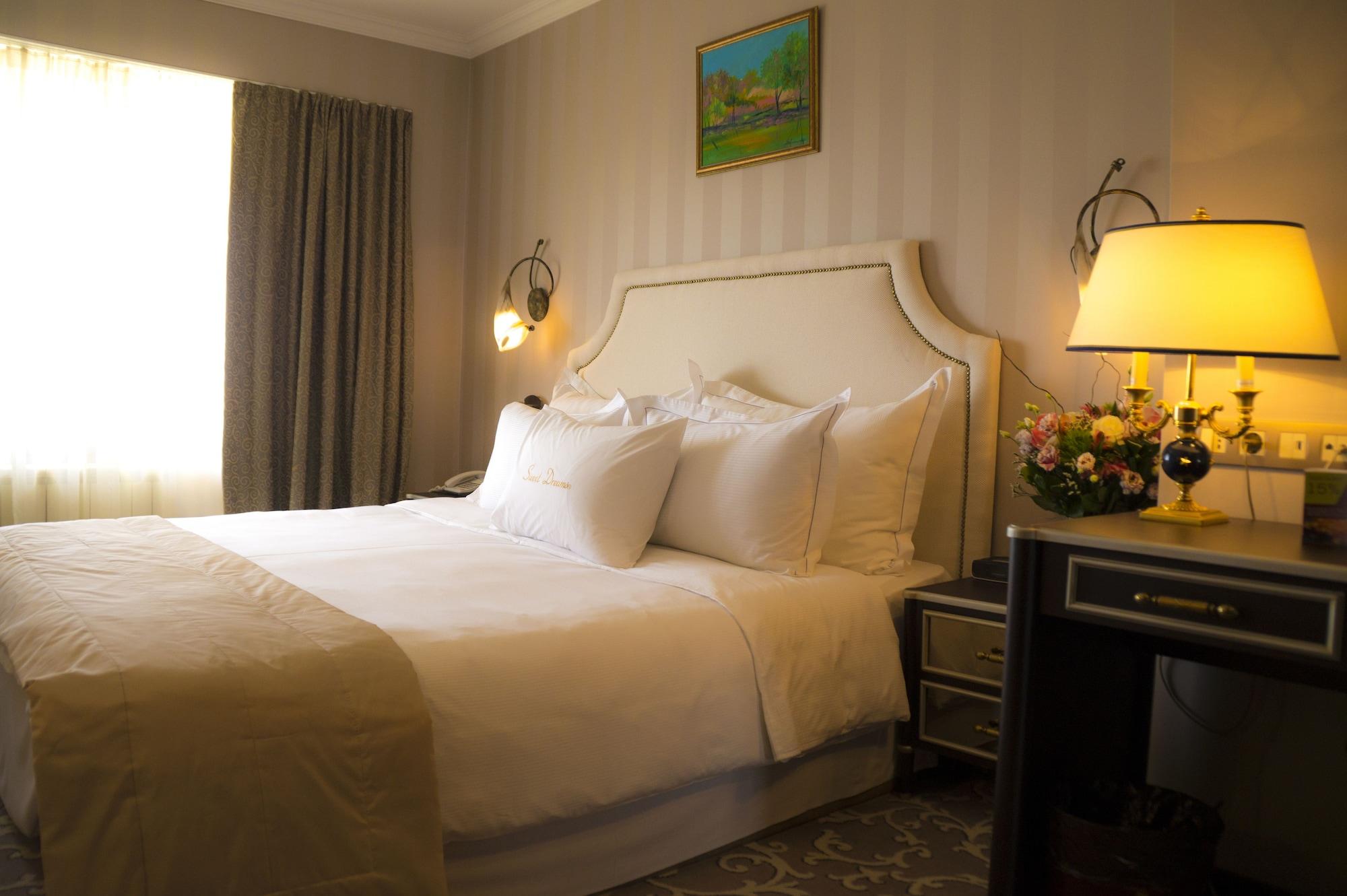 Hotel Prahova Plaza Ploeszti Zewnętrze zdjęcie